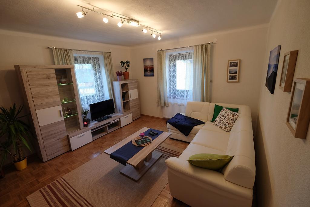 Haus Hubertus Apartment Radnig Bagian luar foto